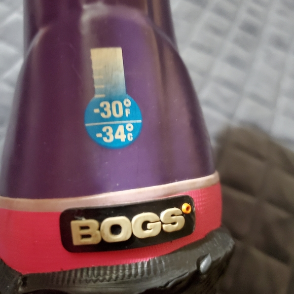Bogs Other - Girls BOGS brand new boots,super warm Pretty!Size 3
